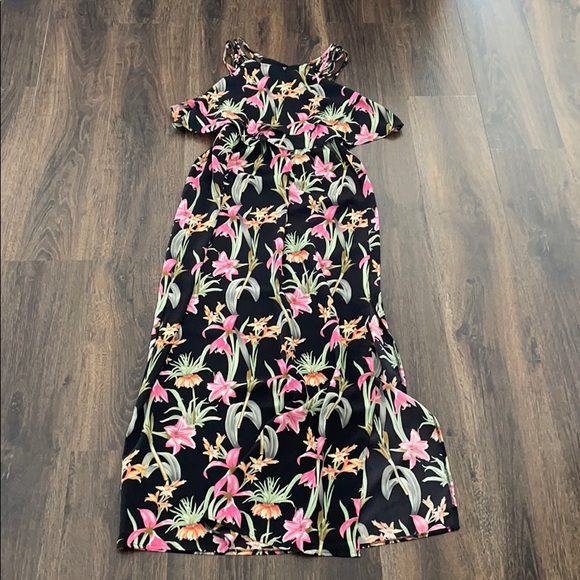 Dex Dress - Picture 1 of 2